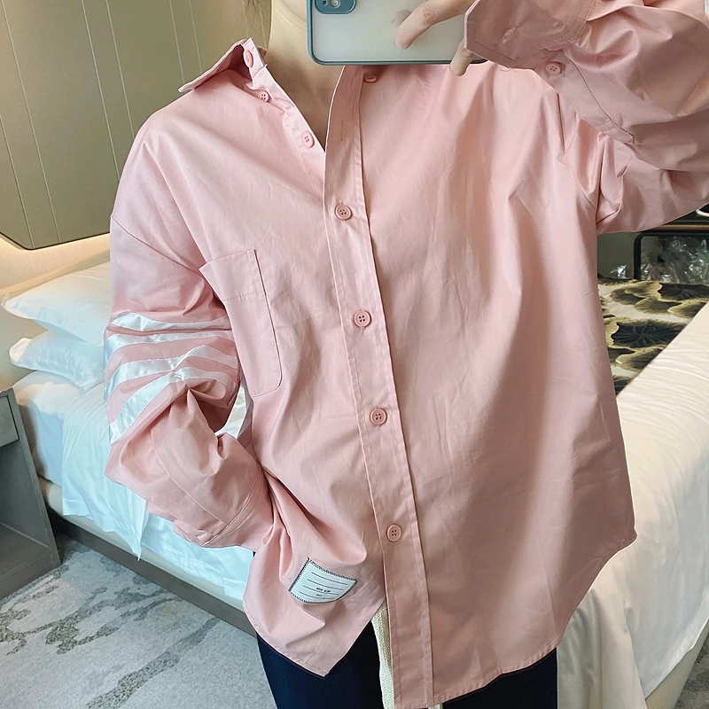 Мужская и женская рубашка Tb wide, осенняя Повседневная Свободная рубашка с длинным рукавом, четыре бара, брендовая куртка
Мужская и женская рубашка Tb wide, осенняя Повседневная Свободная рубашка с длинным рукавом, четыре бара, брендовая куртка