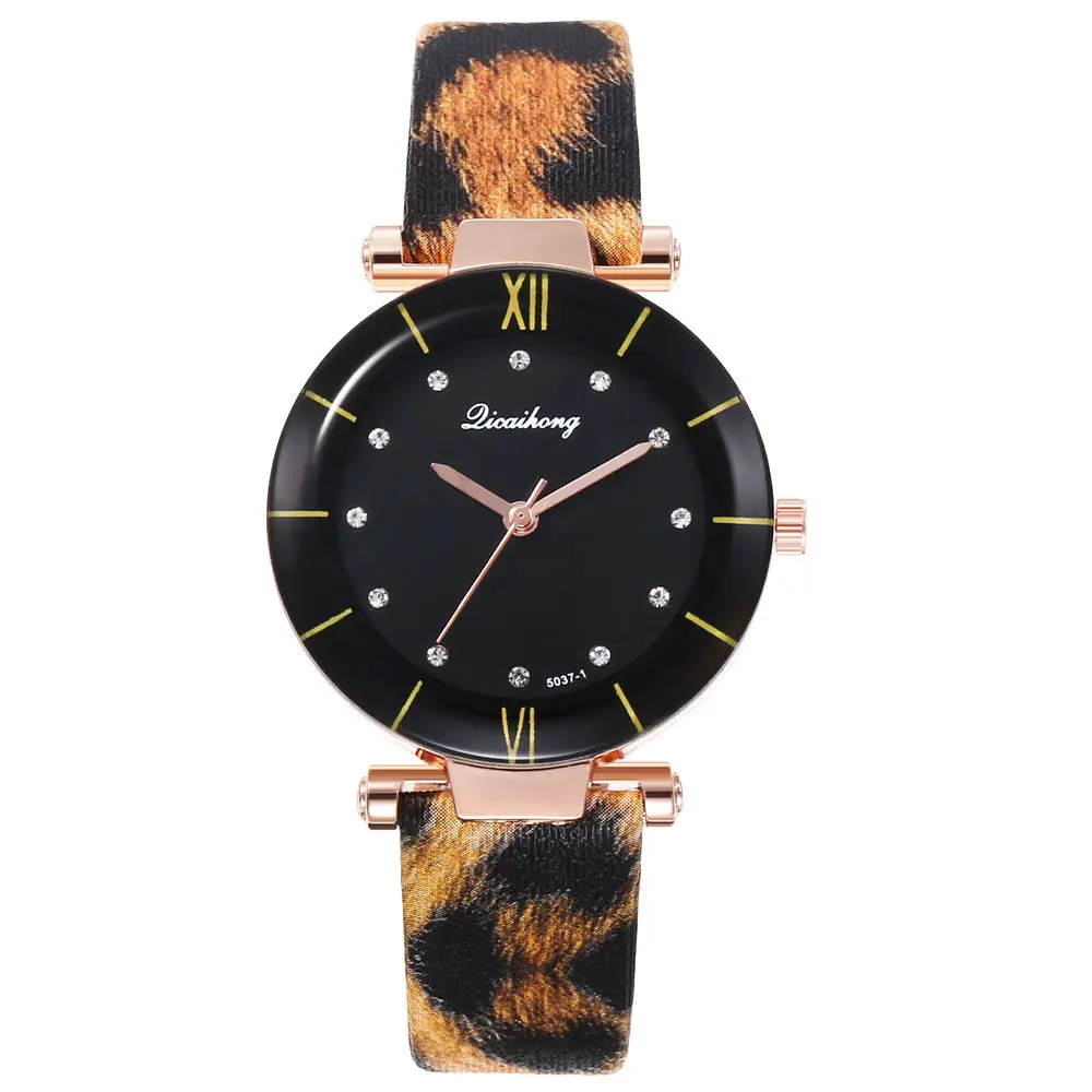 Leopard Leather Lady Wrist Watch 2022 Woman Accesories Fashion Quartz Watch Female Clock Classic Retro Watches For Women Relogio
Leopard Leather Lady Wrist Watch 2022 Woman Accesories Fashion Quartz Watch Female Clock Classic Retro Watches For Women Relogio