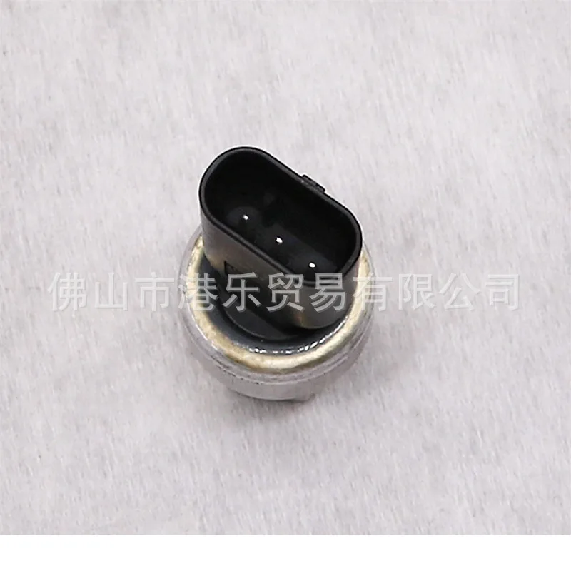 auto parts fit for OEM 68308727aa air conditioning pressure sensor 
auto parts fit for OEM 68308727aa air conditioning pressure sensor