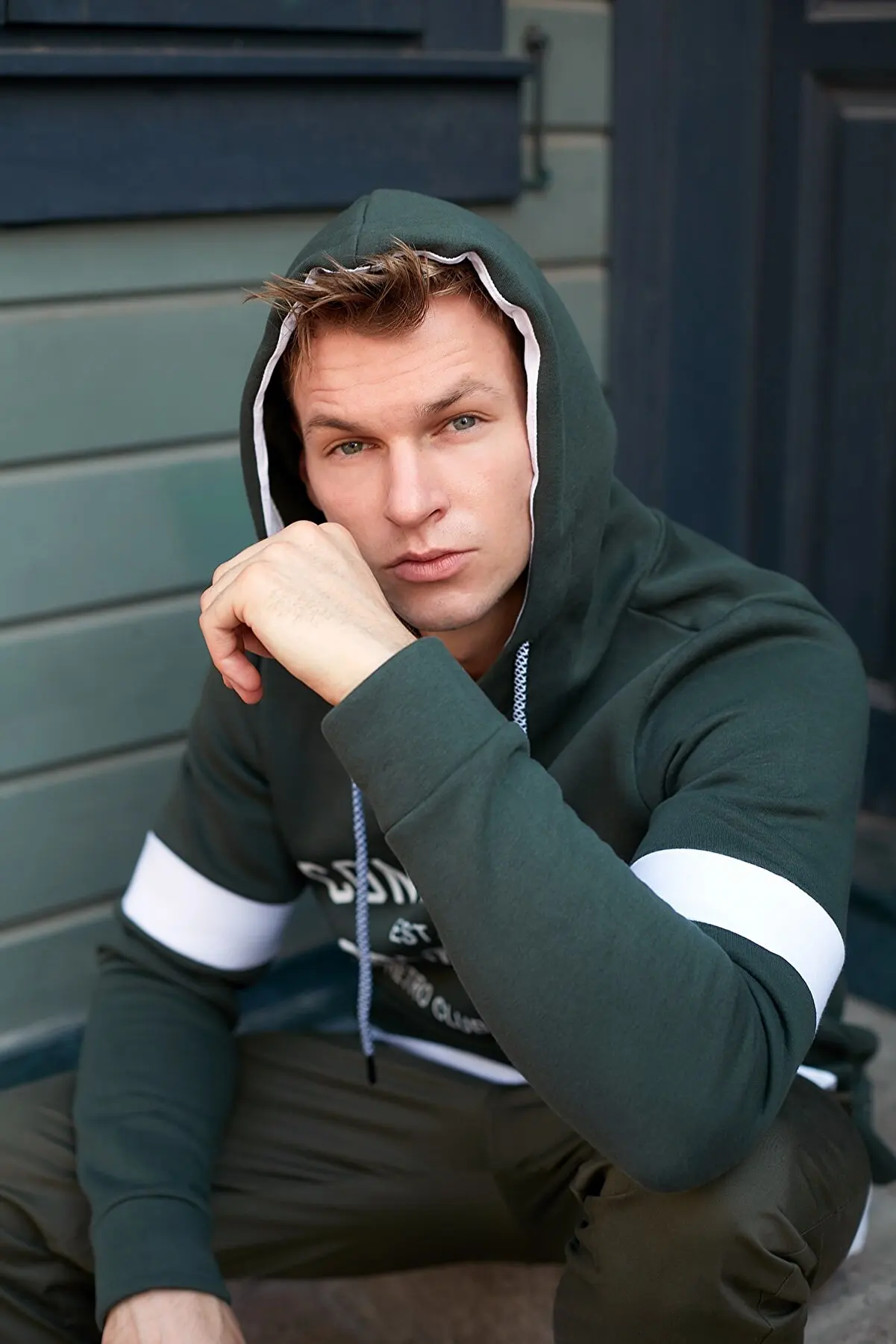 Men's Khaki text printed hooded kangaroo pocket Slim fit sweatshirt hoodie hooded sweatshirts for men 46700144
Men's Khaki text printed hooded kangaroo pocket Slim fit sweatshirt hoodie hooded sweatshirts for men 46700144