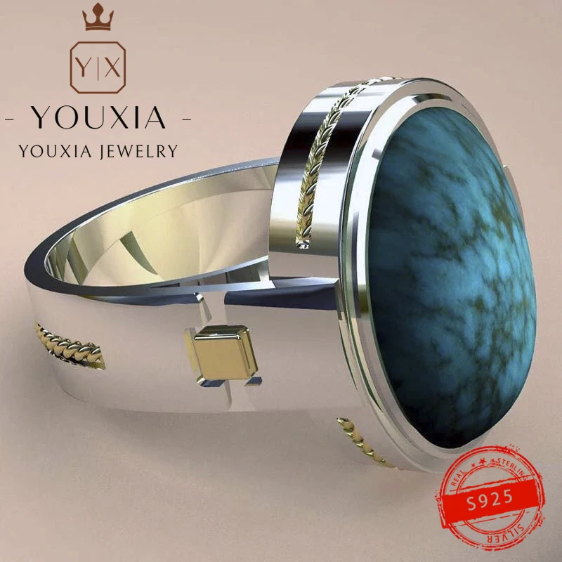 Кольцо женское из серебра 925 пробы с овальным зеленым камнем 
Кольцо женское из серебра 925 пробы с овальным зеленым камнем