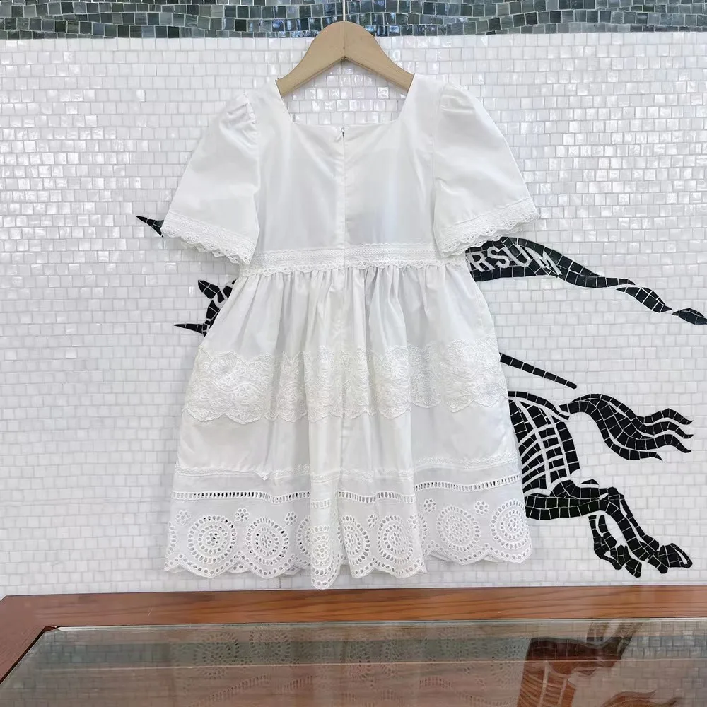 High-end custom 2022 spring and summer new girl's simple cotton dress, simple and versatile
High-end custom 2022 spring and summer new girl's simple cotton dress, simple and versatile