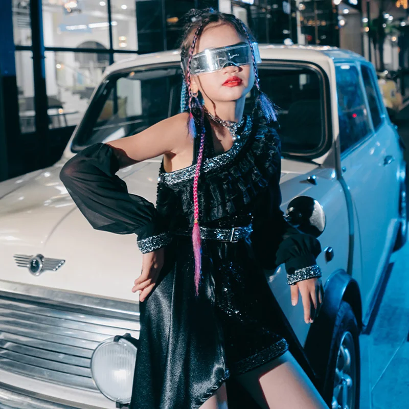 Girls Jazz Dance Clothing New Hip-Hop Sequin Black Suit Long Skirt Kids Model Catwalk Show Stage Performance Costumes 2022
Girls Jazz Dance Clothing New Hip-Hop Sequin Black Suit Long Skirt Kids Model Catwalk Show Stage Performance Costumes 2022