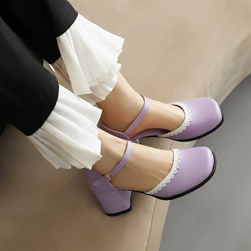 

Женские босоножки с квадратным носком, летние туфли-лодочки с ремешком на щиколотке 6 см, белого, розового, фиолетового цветов, женские туфли-лодочки