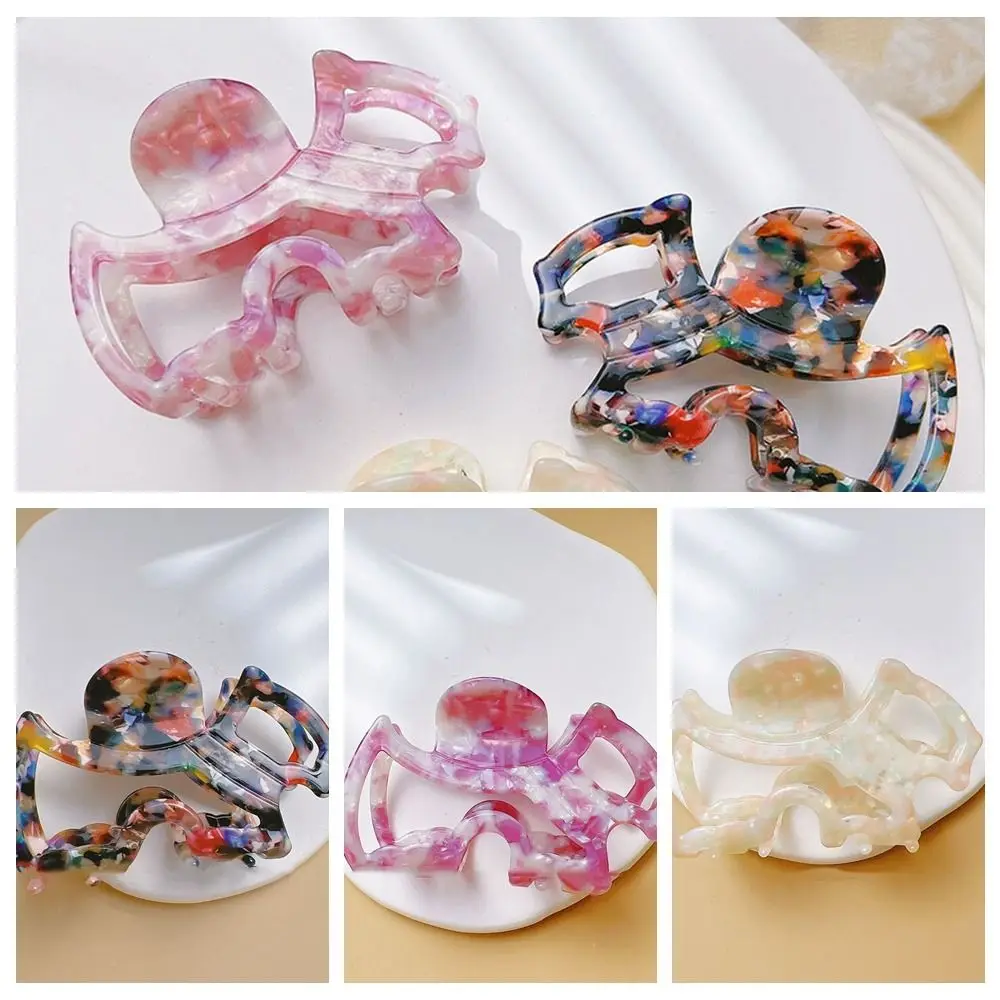 Abstract Dog Hollow Hair Claw Simple Geometric Korean Style Dog Shark Clip Headwear Animal Acetic Acid Claw Clip Daily
Abstract Dog Hollow Hair Claw Simple Geometric Korean Style Dog Shark Clip Headwear Animal Acetic Acid Claw Clip Daily