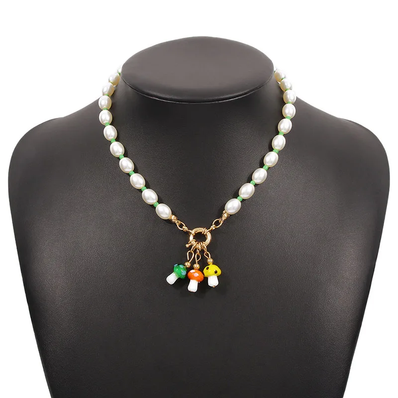 Boho Fashion Imitation Pearl Beaded Necklace For Women Resin Colorful Mushroom Pendant Clavicle Chain Short Choker Girl Jewelry
Boho Fashion Imitation Pearl Beaded Necklace For Women Resin Colorful Mushroom Pendant Clavicle Chain Short Choker Girl Jewelry