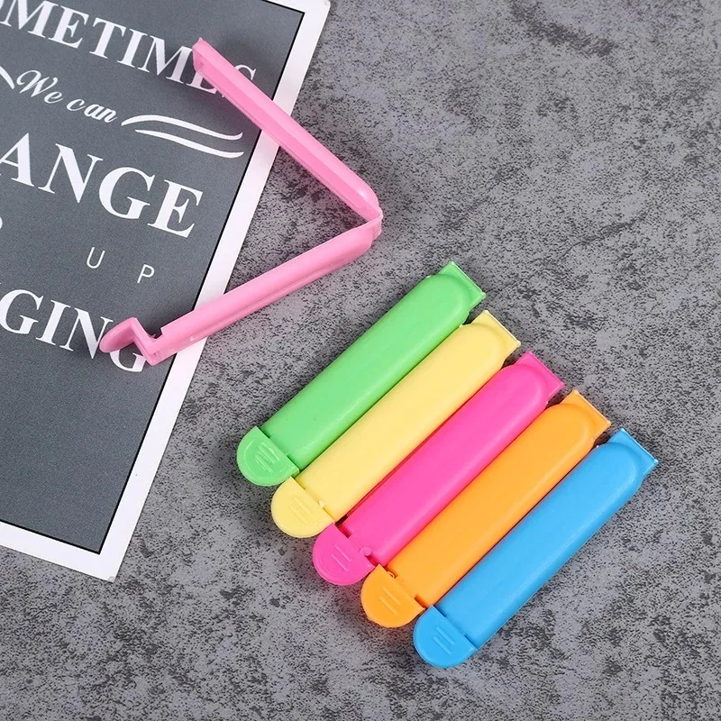 5Pc/Lot Food Snack Storage Seal Sealing Bag Clips Sealer Clamp Food Bag Clips Kitchen Tool Home Food Close Clip Seal Hot Sale
5Pc/Lot Food Snack Storage Seal Sealing Bag Clips Sealer Clamp Food Bag Clips Kitchen Tool Home Food Close Clip Seal Hot Sale