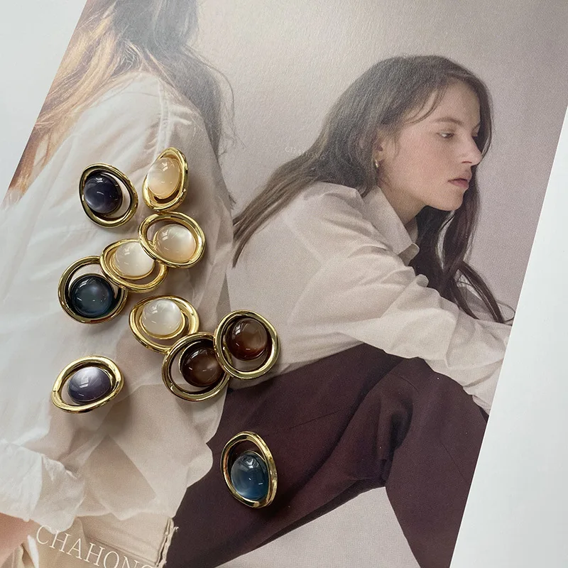 18mm Oval Cat Eyes Metal Sewing Buttons For Shirt Sweater Decorative Clothing Diy Craft Supplies Needlework Accessories 6pcs/lot
18mm Oval Cat Eyes Metal Sewing Buttons For Shirt Sweater Decorative Clothing Diy Craft Supplies Needlework Accessories 6pcs/lot