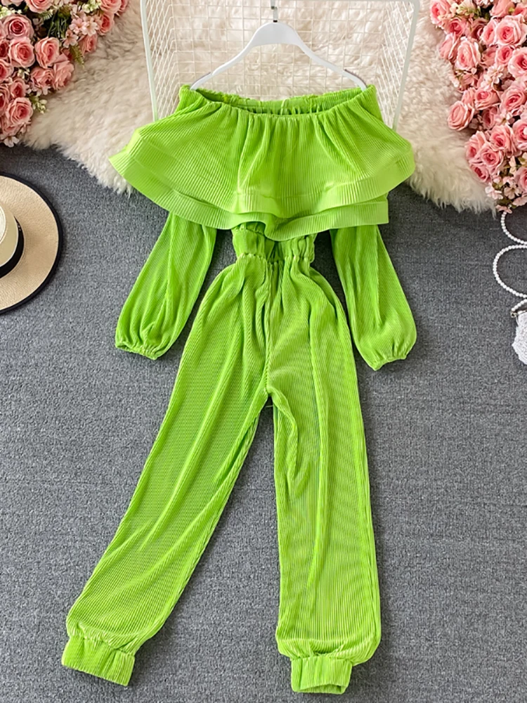 Sexy Off Shoulder Draped Romper Women Autumn Elegant Slash Neck Ruffle Pleated Jumpsuits Green/Purple/White Loose Playsuits New
Sexy Off Shoulder Draped Romper Women Autumn Elegant Slash Neck Ruffle Pleated Jumpsuits Green/Purple/White Loose Playsuits New