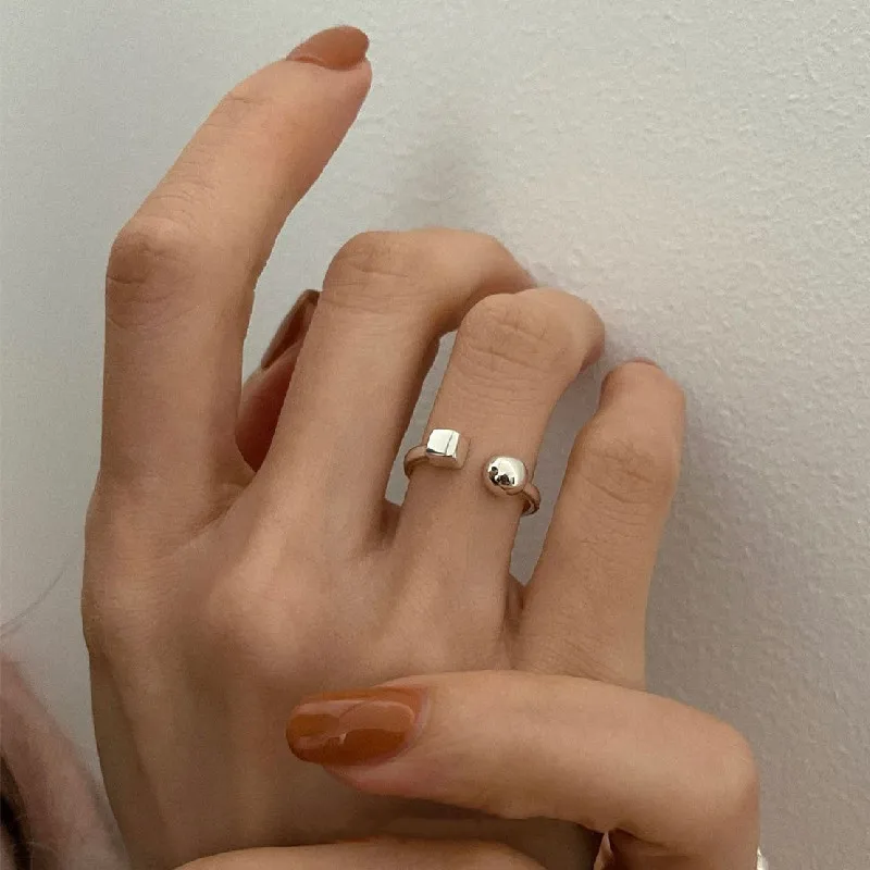 VENTFILLE 925 Stamp Silver Color Geometric Ring for Women Girl Asymmetry Square Round Ball Jewelry Dropshipping Wholesale
VENTFILLE 925 Stamp Silver Color Geometric Ring for Women Girl Asymmetry Square Round Ball Jewelry Dropshipping Wholesale