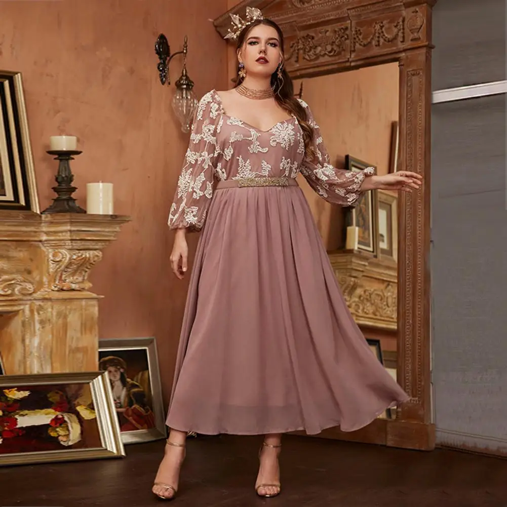 Women Square Collar Lantern Sleeve Backless Pleated Large Hem Dress Plus Size Embroidery Patchwork Maxi Dresses for women 2022
Women Square Collar Lantern Sleeve Backless Pleated Large Hem Dress Plus Size Embroidery Patchwork Maxi Dresses for women 2022