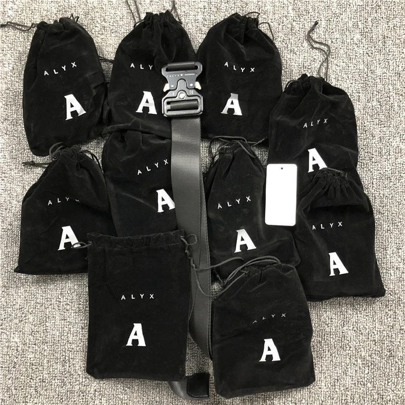 Highest Quality 1017 ALYX 9SM Metal Industrial Belt Men and Women Hip Hop Belt Trend All-match Belts Women
Highest Quality 1017 ALYX 9SM Metal Industrial Belt Men and Women Hip Hop Belt Trend All-match Belts Women