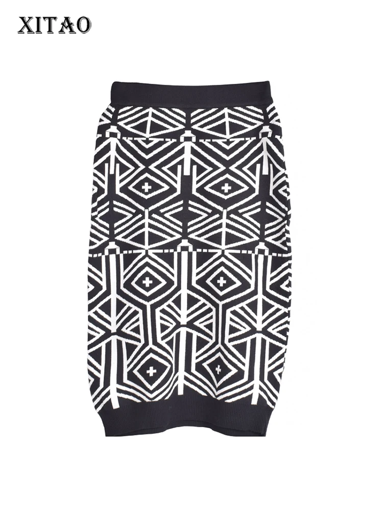 XITAO Knitting Skirts Fashion Matching Color Geometric Pattern Casual All-match Temperament 2022 New Arrival Women WS2122
XITAO Knitting Skirts Fashion Matching Color Geometric Pattern Casual All-match Temperament 2022 New Arrival Women WS2122