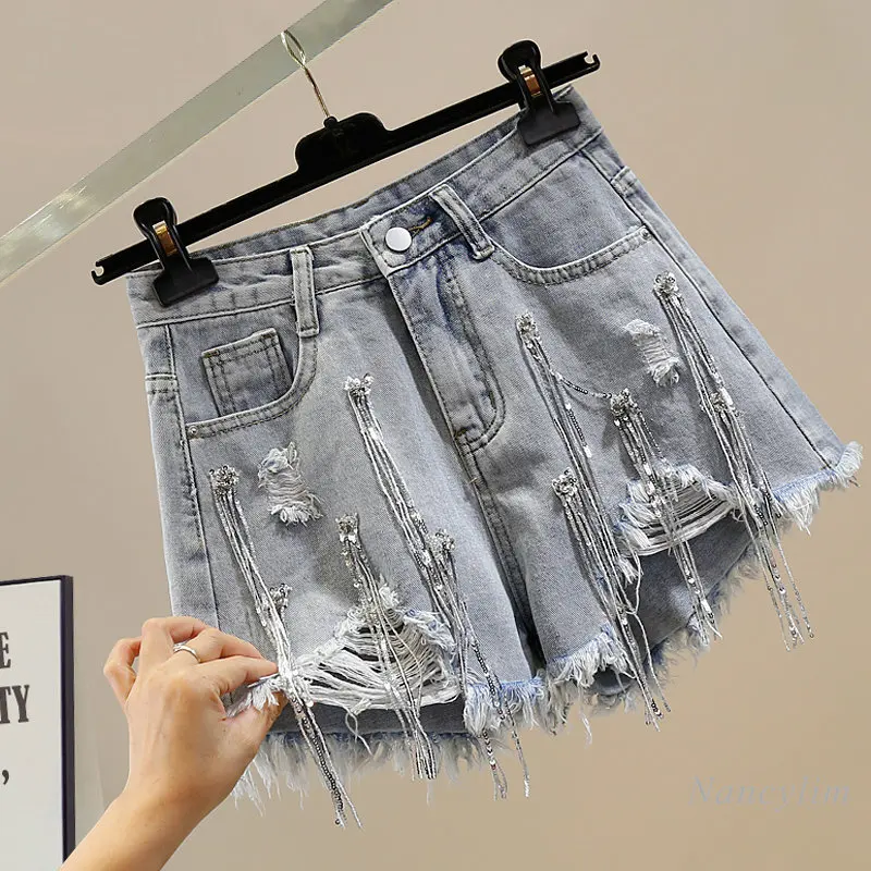 Heavy Embroidery Sequins Tassel Design Sense Scratch Edge Wide-Leg Denim Shorts Women's Korean Style High Waist Slimming Shorts
Heavy Embroidery Sequins Tassel Design Sense Scratch Edge Wide-Leg Denim Shorts Women's Korean Style High Waist Slimming Shorts