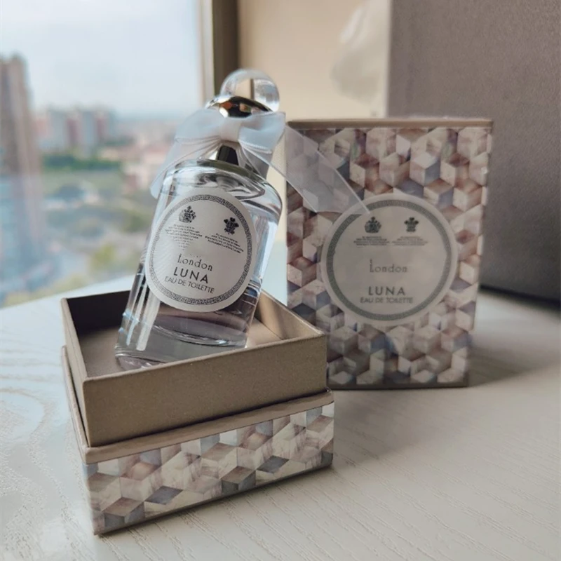 Luna Original Women's Parfume Long Lasting Body Spray Good Smelling Perfum Gift Perfumes Women Luxury
Luna Original Women's Parfume Long Lasting Body Spray Good Smelling Perfum Gift Perfumes Women Luxury