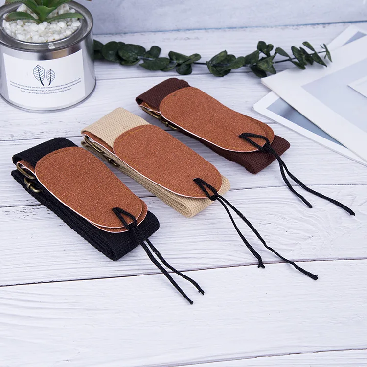 Guitar strap leather electric guitar strap folk ballad classical wooden guitar strap fende printed fenda strap
Guitar strap leather electric guitar strap folk ballad classical wooden guitar strap fende printed fenda strap