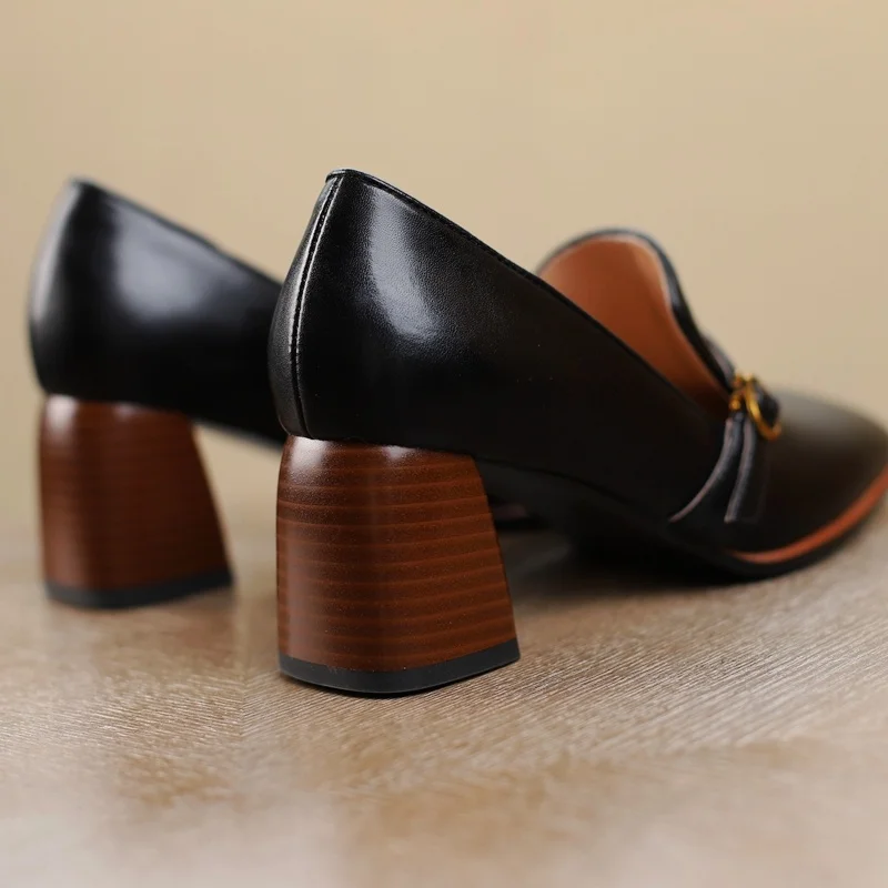 2022 New Spring/Autumn Women Shoes Genuine Leather Shoes Women Pumps SquareToe Thick Heel Solid Women Mary Jane Shoes Heels 
2022 New Spring/Autumn Women Shoes Genuine Leather Shoes Women Pumps SquareToe Thick Heel Solid Women Mary Jane Shoes Heels