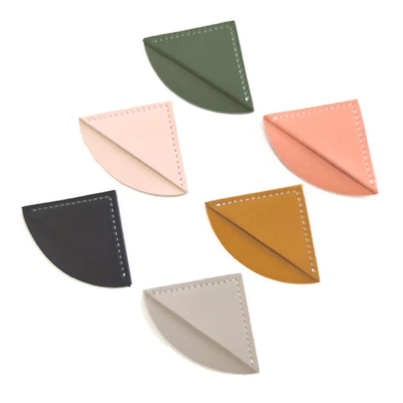 Vintage Triangle Fans Bookmark Paper Clip Handcrated Leather Bookmarks For Book Mini Corner Page Marker Book Corner Protector De
Vintage Triangle Fans Bookmark Paper Clip Handcrated Leather Bookmarks For Book Mini Corner Page Marker Book Corner Protector De