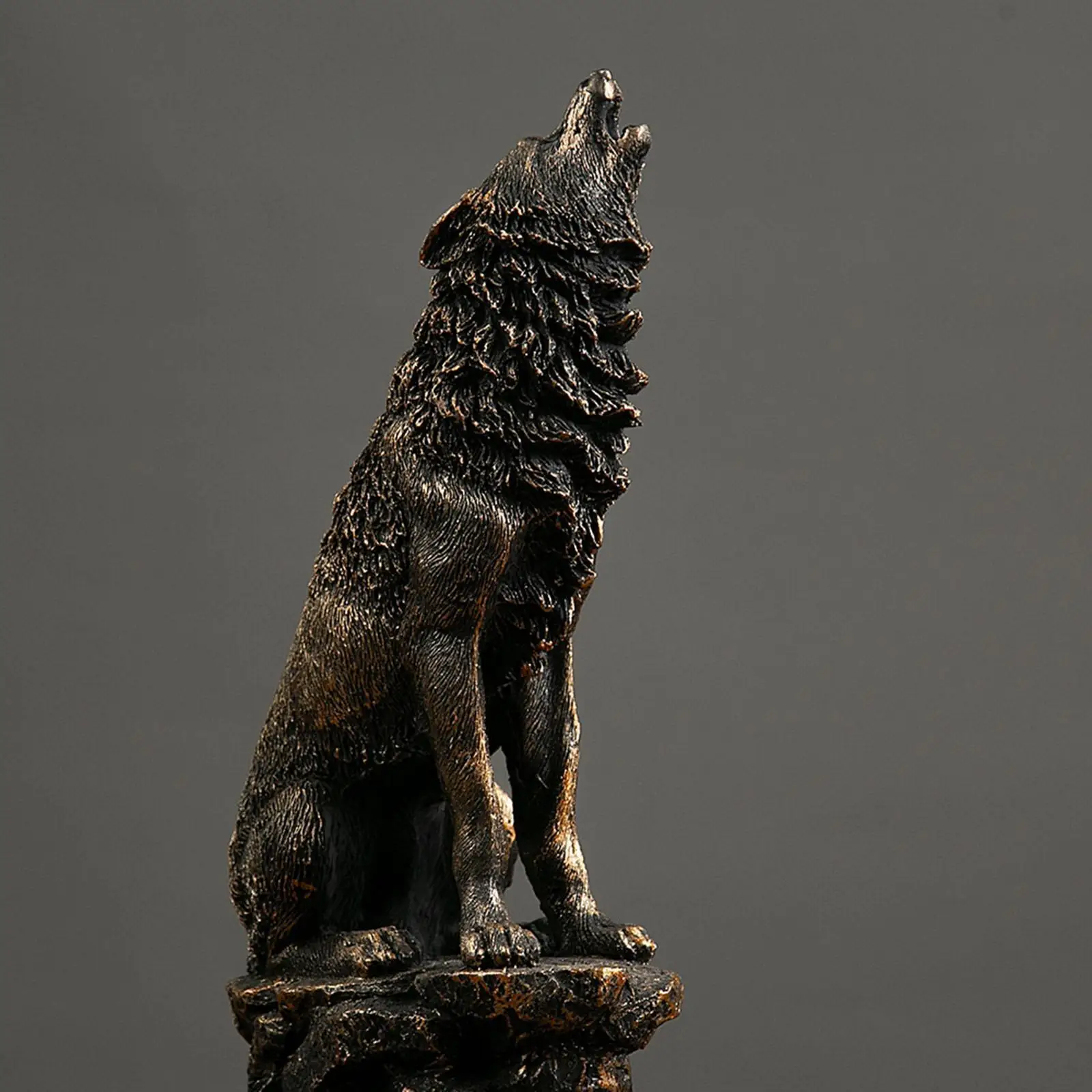 Polyresin Wolf Figurine Ornament Collectable for Bookshelf Office Cabinet 
Polyresin Wolf Figurine Ornament Collectable for Bookshelf Office Cabinet