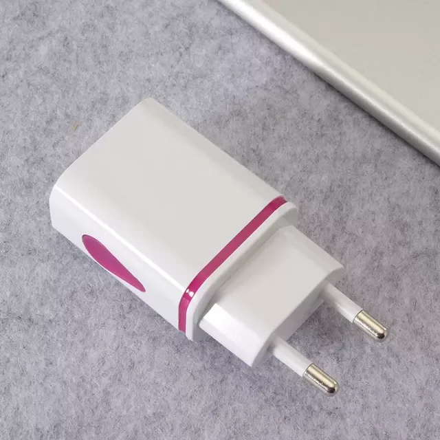 Charger LED Travel Fast Charging Adapter Portable Dual Wall Charger Mobile Phone Chargers For iPhone13 12 S21
Charger LED Travel Fast Charging Adapter Portable Dual Wall Charger Mobile Phone Chargers For iPhone13 12 S21
