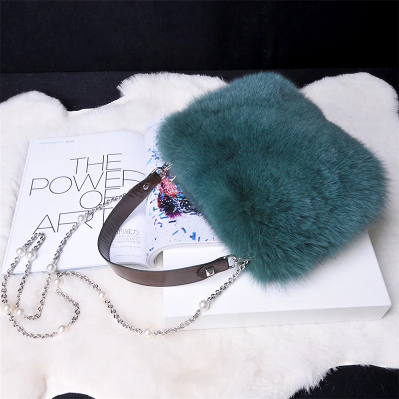 Women's Bag Fox Fur Armpit Shoulder Bag Small Shoulder Purse Underarm Bag Brand Clutch Female Tramp Winter Fur Handbag Women
Women's Bag Fox Fur Armpit Shoulder Bag Small Shoulder Purse Underarm Bag Brand Clutch Female Tramp Winter Fur Handbag Women