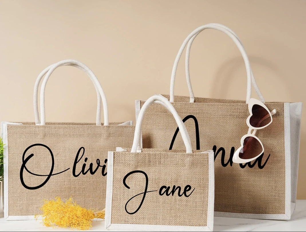 Personalized Burlap Bag Bridesmaid Gift Custom Name Bag Beach Bag Bridal Party Gift Personalized Jute Tote
Personalized Burlap Bag Bridesmaid Gift Custom Name Bag Beach Bag Bridal Party Gift Personalized Jute Tote