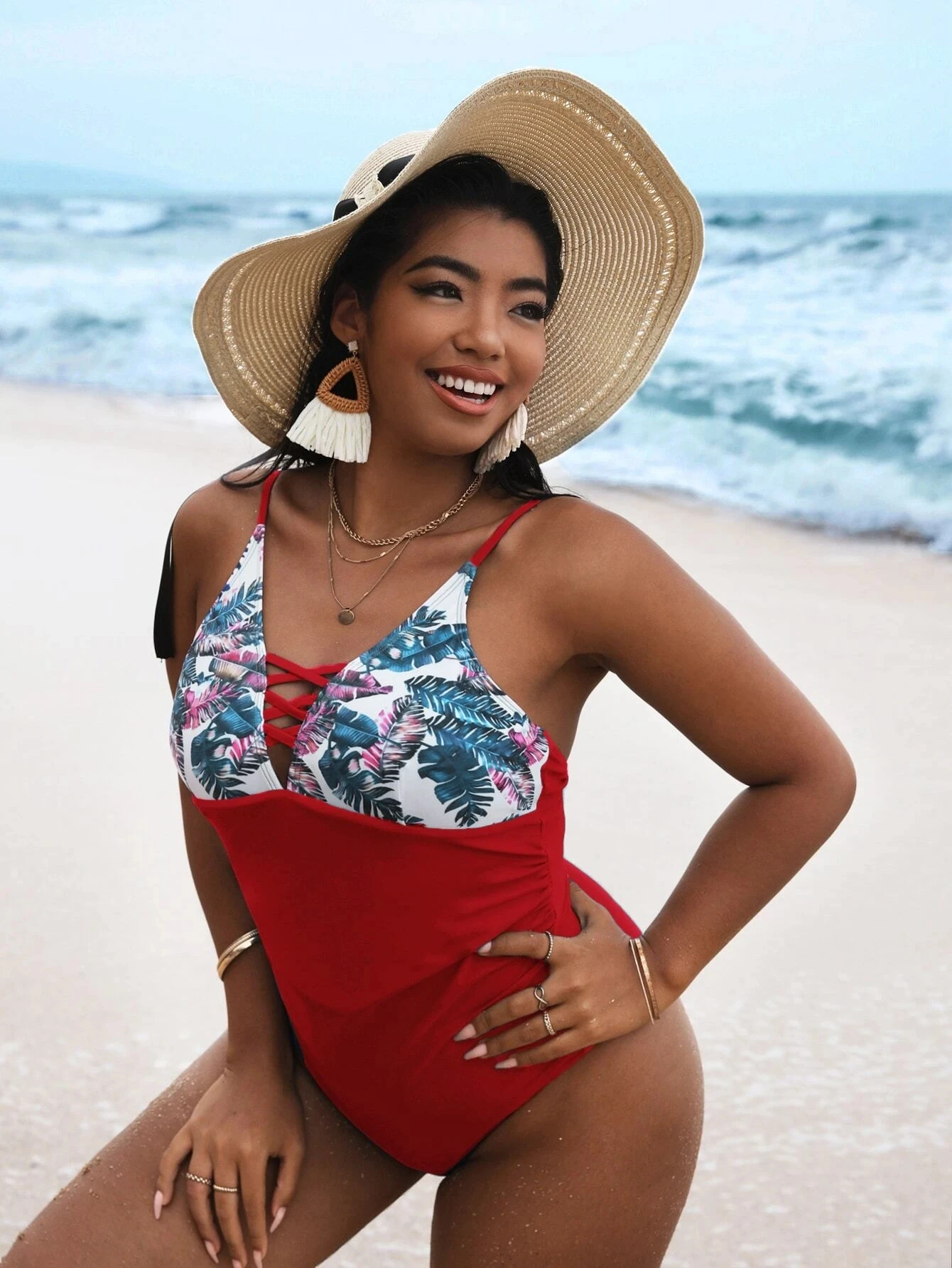 Sexy 1 One Piece Swimsuit Women 2021 Print Belt Underwire Push Up Bra Monokini Swimwear For Ladies Bathing Suit Swim
Sexy 1 One Piece Swimsuit Women 2021 Print Belt Underwire Push Up Bra Monokini Swimwear For Ladies Bathing Suit Swim