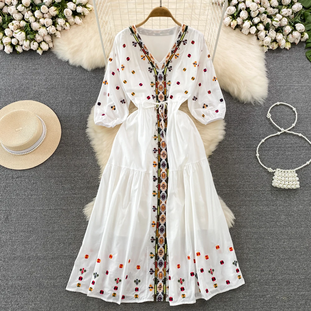 Retro Elegant Bohemia Chic Embroidery Floral Dress A-line Casual Drawtring Vestidos Slim Women Spring Autumn Beach Vacation Robe
Retro Elegant Bohemia Chic Embroidery Floral Dress A-line Casual Drawtring Vestidos Slim Women Spring Autumn Beach Vacation Robe