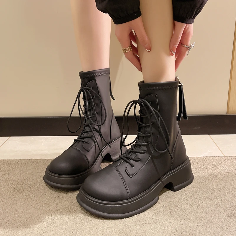 Женские резиновые ботинки, Осенняя обувь, женские ботинки на молнии, роскошная дизайнерская зимняя обувь с круглым носком, дождь, рок 2022, жен... 
Женские резиновые ботинки, Осенняя обувь, женские ботинки на молнии, роскошная дизайнерская зимняя обувь с круглым носком, дождь, рок 2022, жен...