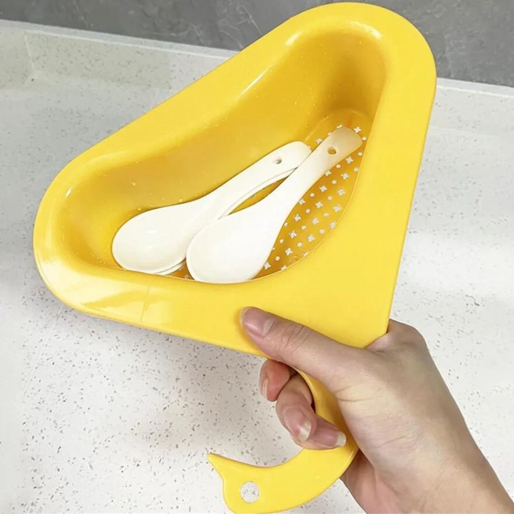 1PCS Triangular Sink Strainer Drain Fruit Vegetable Drainer Basket Suction Cup Sponge Rack Storage Kitchen Tools Sink Filter
1PCS Triangular Sink Strainer Drain Fruit Vegetable Drainer Basket Suction Cup Sponge Rack Storage Kitchen Tools Sink Filter