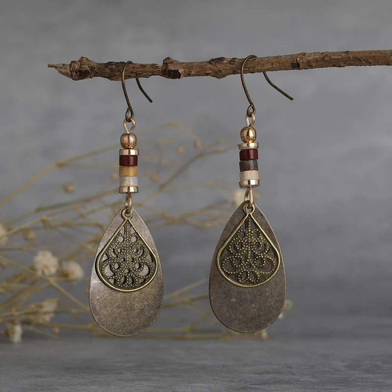 Vintage Ethnic Round Carved Earrings for Women Bohemian Metal Gold Color Old Creative Hook Dangle Earrings Accessories Jewelry
Vintage Ethnic Round Carved Earrings for Women Bohemian Metal Gold Color Old Creative Hook Dangle Earrings Accessories Jewelry