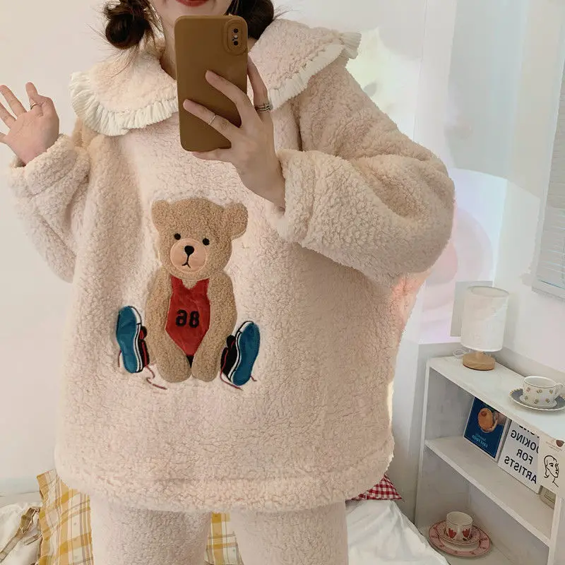 Autumn and Winter New Solid Color Wild Casual Fashion Trend Simple Loose Cute Sweet Pajamas Plus Velvet Thickening Home Service
Autumn and Winter New Solid Color Wild Casual Fashion Trend Simple Loose Cute Sweet Pajamas Plus Velvet Thickening Home Service