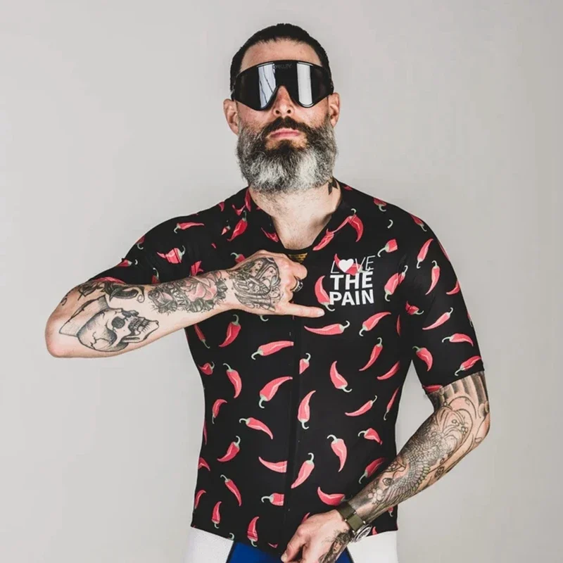 Футболка мужская с надписью Love The Pain, лето 2020
Футболка мужская с надписью Love The Pain, лето 2020