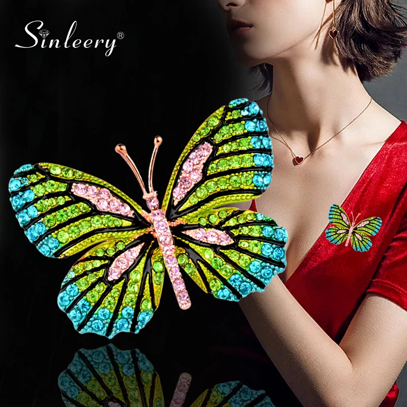 Женская эмалированная брошь в виде животного
Женская эмалированная брошь в виде животного