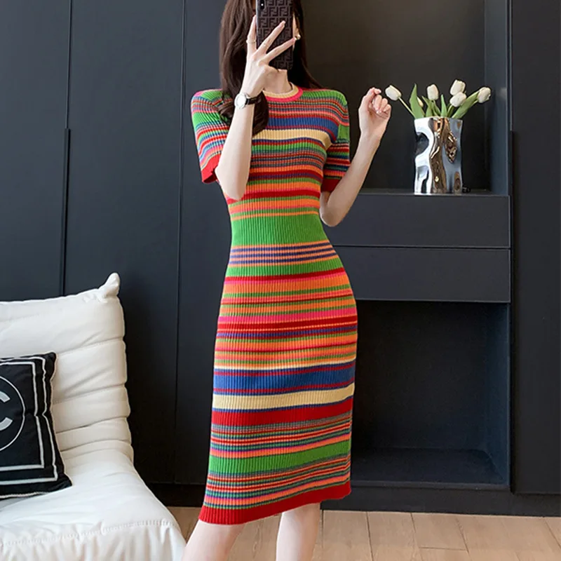 Vintage Striped Knee-Length Slim Knitted Dress Women Summer Korean O-neck Bodycon Sweater Dresses Elegant Vestidos Mujer P704
Vintage Striped Knee-Length Slim Knitted Dress Women Summer Korean O-neck Bodycon Sweater Dresses Elegant Vestidos Mujer P704