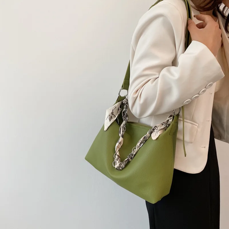 Womens Shoulder Bag Shopper Totes Chain Soft PU Leather Quality Fashion New Simple Evening Female Crossbody Bags for Women 
Womens Shoulder Bag Shopper Totes Chain Soft PU Leather Quality Fashion New Simple Evening Female Crossbody Bags for Women