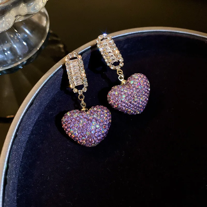 FYUAN Sweet Purple Love Heart Crystal Dangle Earrings Women Shine Rhinestone Earrings Weddings Party Jewelry
FYUAN Sweet Purple Love Heart Crystal Dangle Earrings Women Shine Rhinestone Earrings Weddings Party Jewelry