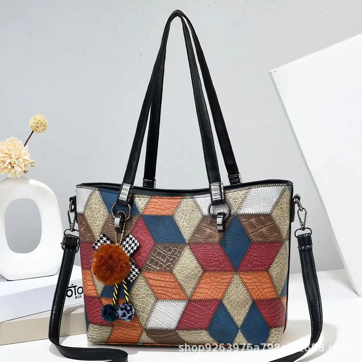 2022 Brand New Ladies Handbag Bag Handbag Large Capacity Popular Design Ladies Bag Multifunctional Shoulder Bag
2022 Brand New Ladies Handbag Bag Handbag Large Capacity Popular Design Ladies Bag Multifunctional Shoulder Bag