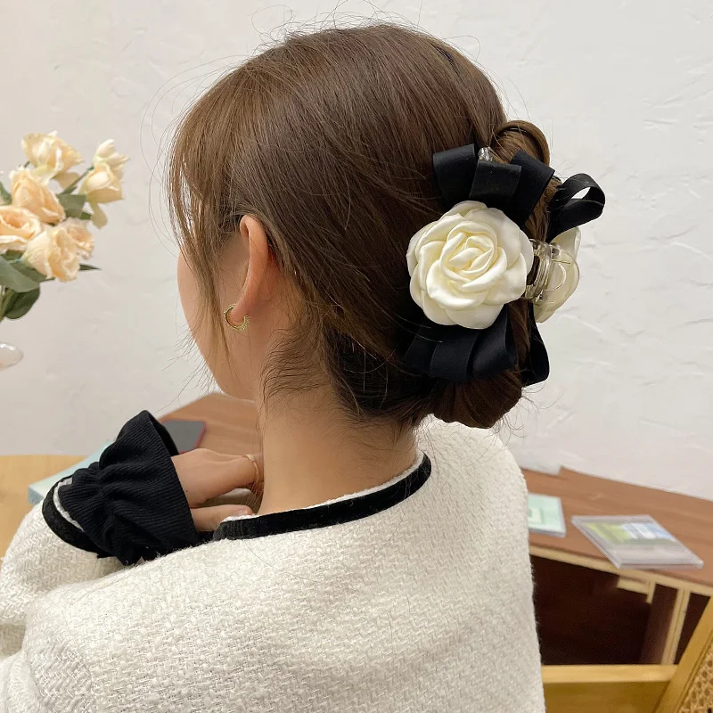Elegant Camellia Flower Hairpin Butterfly Knot Hair Clip French Style Hair Claw Clips Shark Clip Back Of Head Clip Acccessories
Elegant Camellia Flower Hairpin Butterfly Knot Hair Clip French Style Hair Claw Clips Shark Clip Back Of Head Clip Acccessories