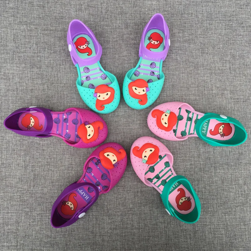 Сандалии для девочек, детские босоножки с мультяшным рисунком русалки, детские пляжные туфли на плоской платформе, тапочки для маленьких де...
Сандалии для девочек, детские босоножки с мультяшным рисунком русалки, детские пляжные туфли на плоской платформе, тапочки для маленьких де...