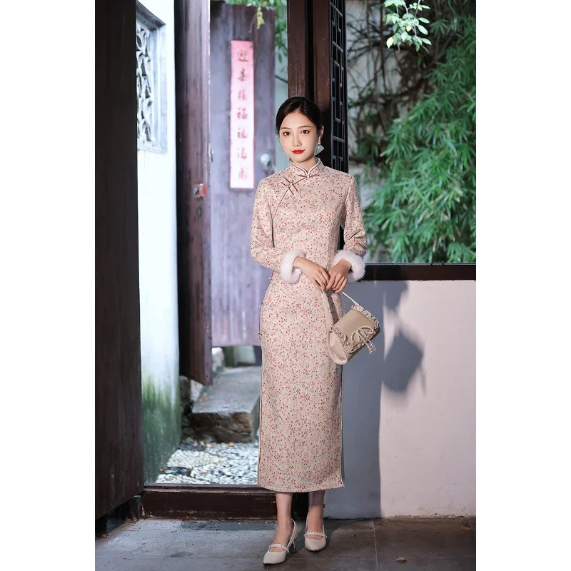 Autumn and Winter Improved Tweed Floral Women Temperament Paragraph Thickened Cheongsam Chinese Traditional Dress for Women
Autumn and Winter Improved Tweed Floral Women Temperament Paragraph Thickened Cheongsam Chinese Traditional Dress for Women