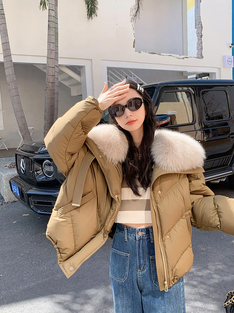 Новинка 2023, модные женские короткие пальто на утином пуху, женские элегантные однотонные куртки-пуховики из натурального меха JD47
Новинка 2023, модные женские короткие пальто на утином пуху, женские элегантные однотонные куртки-пуховики из натурального меха JD47