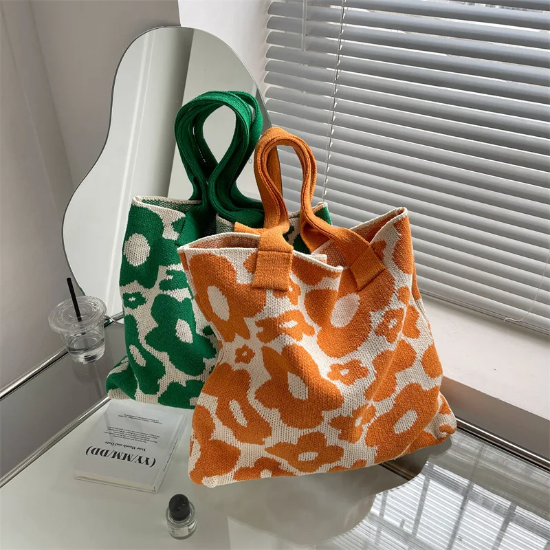 Large capacity tote bag leisure wind day department messenger bag flower shoulder bag woven handbag
Large capacity tote bag leisure wind day department messenger bag flower shoulder bag woven handbag