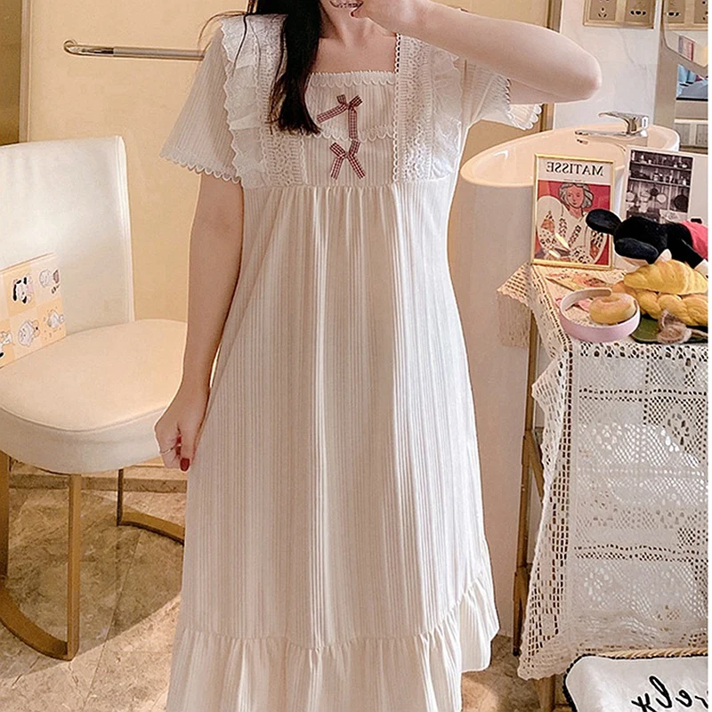Summer Girls Lolita Nightgowns Sweet Ruffles Dressing Gown Ladies Vintage Nightdress Palace Sleepwear Women Lace Nightwear
Summer Girls Lolita Nightgowns Sweet Ruffles Dressing Gown Ladies Vintage Nightdress Palace Sleepwear Women Lace Nightwear