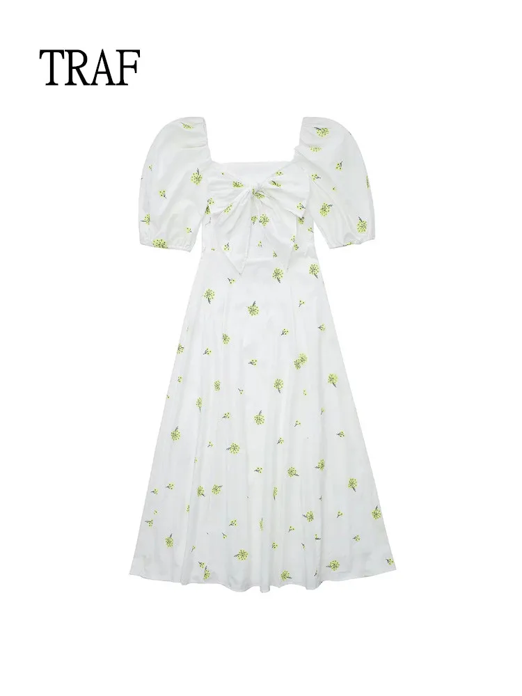 Платье-миди женское летнее с вышивкой и пышными рукавами-бабочками
Платье-миди женское летнее с вышивкой и пышными рукавами-бабочками