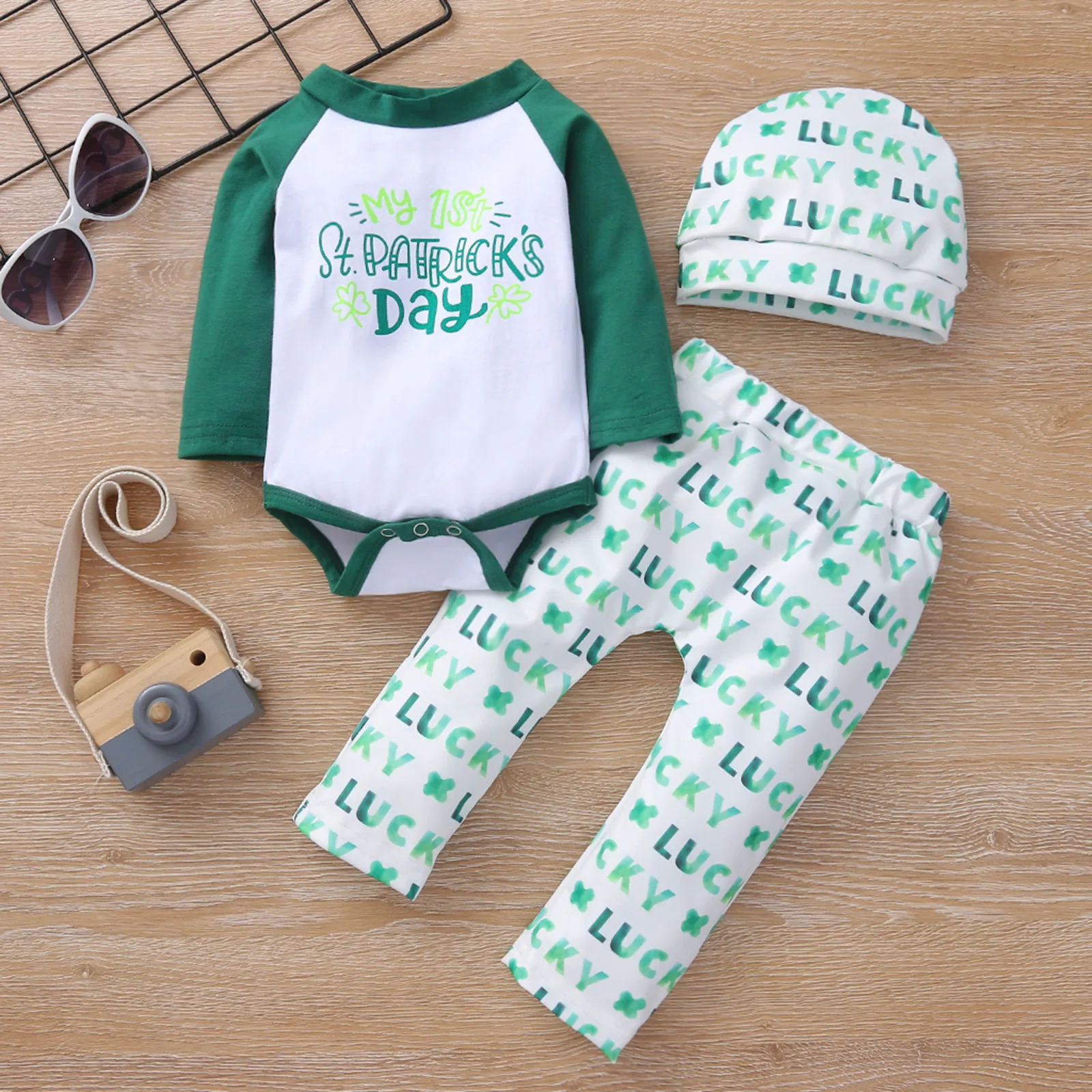 My 1st St Patrick's Day Outfit Letter Print Baby Bodysuit Pants Hats Newborn Infant Clothes Patchwork Baby Boy Girl Clothing Set
My 1st St Patrick's Day Outfit Letter Print Baby Bodysuit Pants Hats Newborn Infant Clothes Patchwork Baby Boy Girl Clothing Set