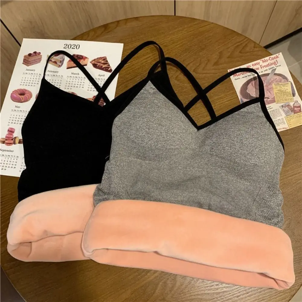 Autumn Winter Slim Thermal Underwear Warm Velvet Vest Simple Fashion Solid Color Camisole with Chest Pad for Female
Autumn Winter Slim Thermal Underwear Warm Velvet Vest Simple Fashion Solid Color Camisole with Chest Pad for Female