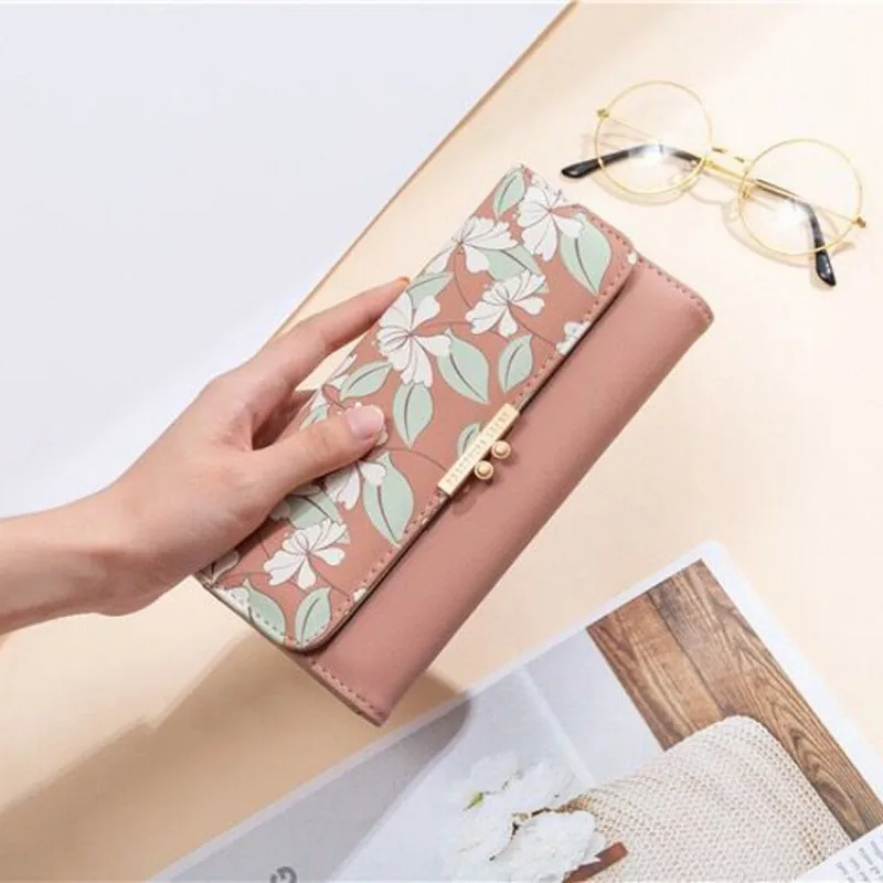 Long Wallet Women's Japan South Korea PU Soft Face Printing Buckle Trifold Bag Large Capacity Women's Handbag Multi Card Wallet
Long Wallet Women's Japan South Korea PU Soft Face Printing Buckle Trifold Bag Large Capacity Women's Handbag Multi Card Wallet