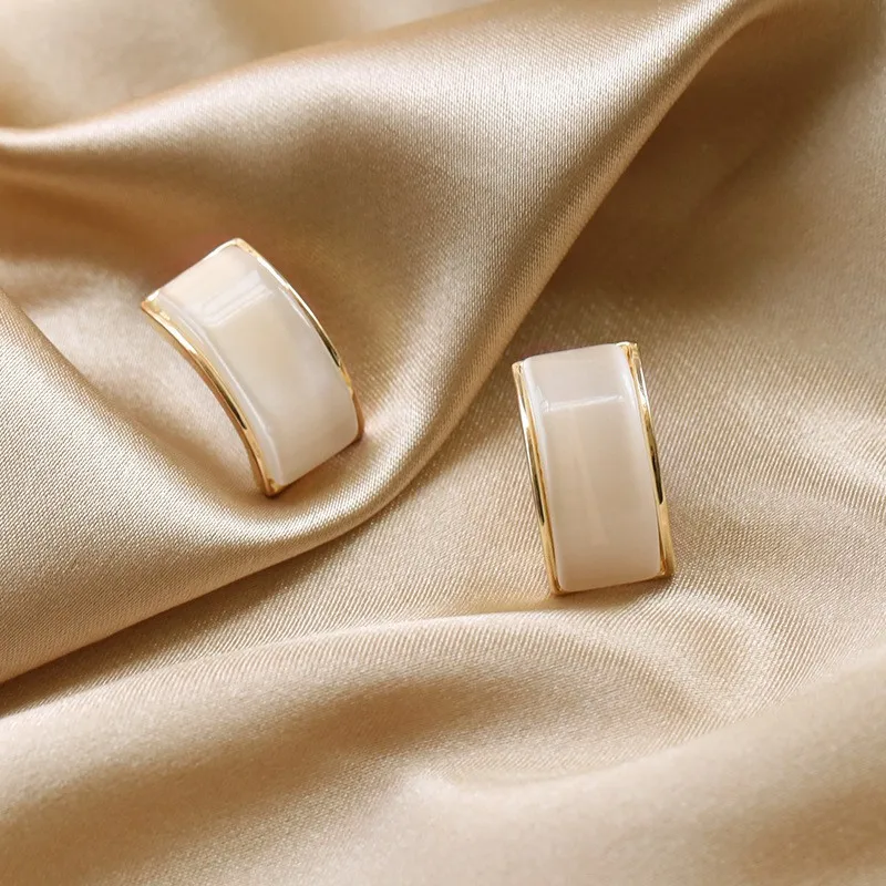 Simple Fashion Opal Gold Stud Earrings For Women Elegant Set Accessories For Korean Fashion Jewelry Girls Luxury Earring 2022
Simple Fashion Opal Gold Stud Earrings For Women Elegant Set Accessories For Korean Fashion Jewelry Girls Luxury Earring 2022