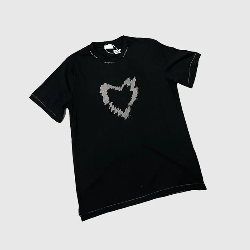 Summer 2022 Big Name, Casual Fashion Ladies Clothing Love T-Shirts Comfortable and Versatile Best Clothing Choices for Summer
Summer 2022 Big Name, Casual Fashion Ladies Clothing Love T-Shirts Comfortable and Versatile Best Clothing Choices for Summer